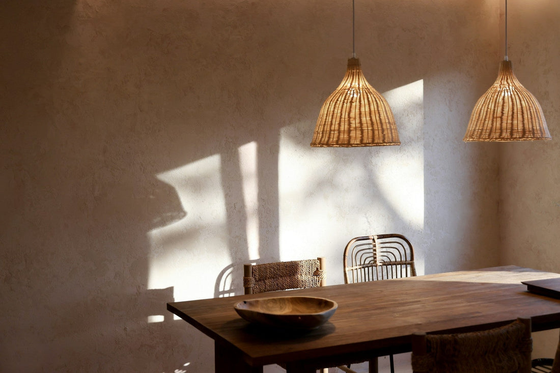 warm minimalist dining room design
