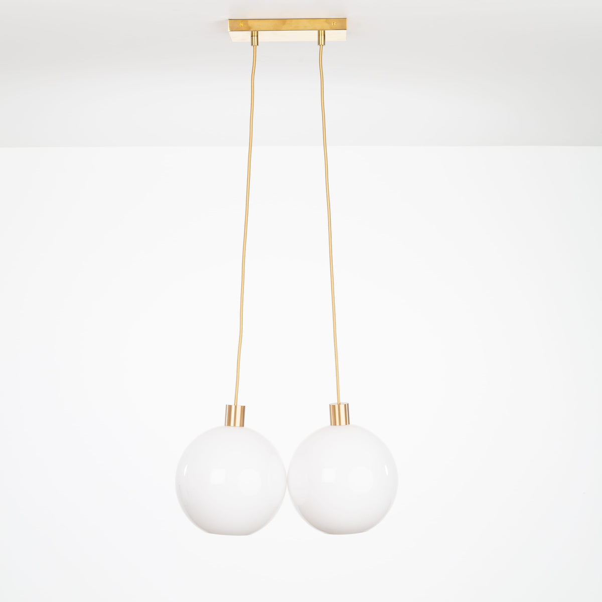 AiO Dash Multiport Chandelier - Glass Globe 2 / Brass / 10in Milk