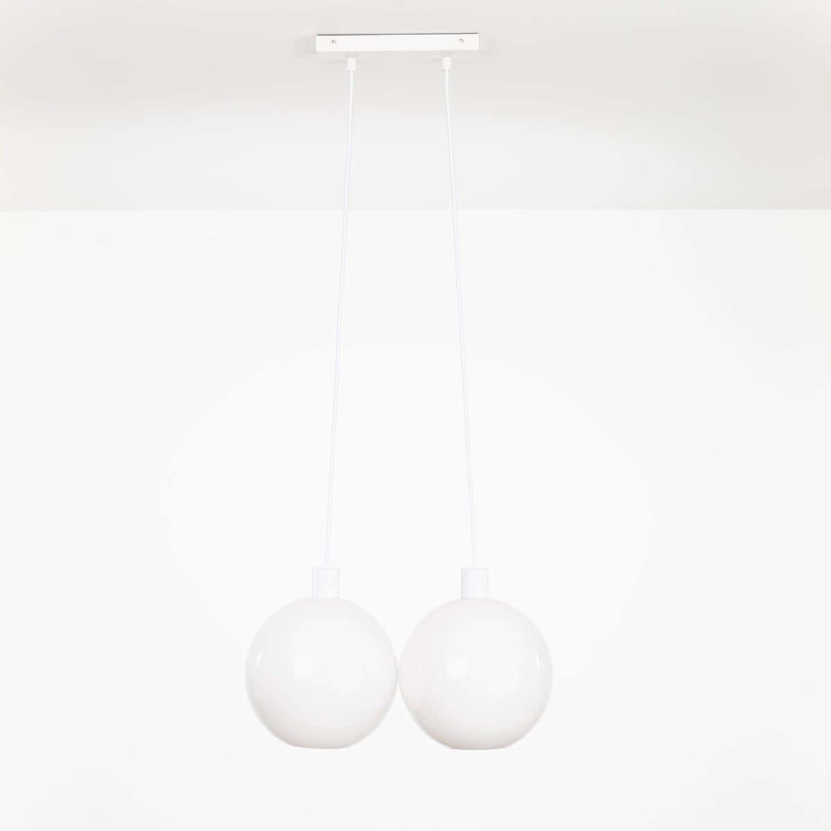 AiO Dash Multiport Chandelier - Glass Globe 2 / White / 10in Milk