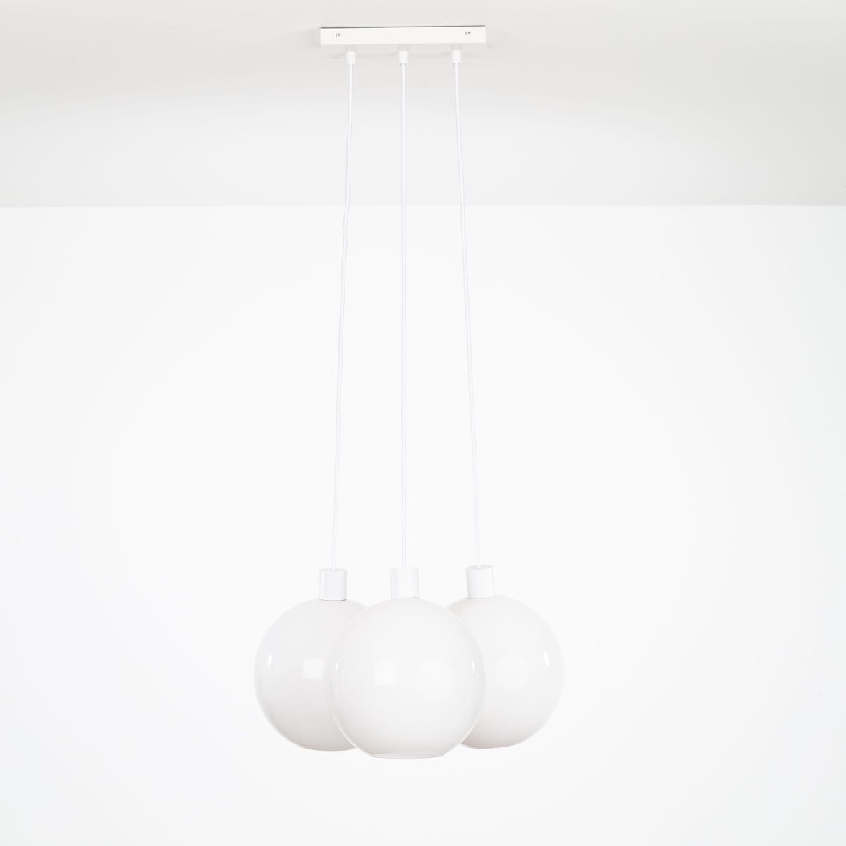 AiO Dash Multiport Chandelier - Glass Globe 3 / White / 10in Milk