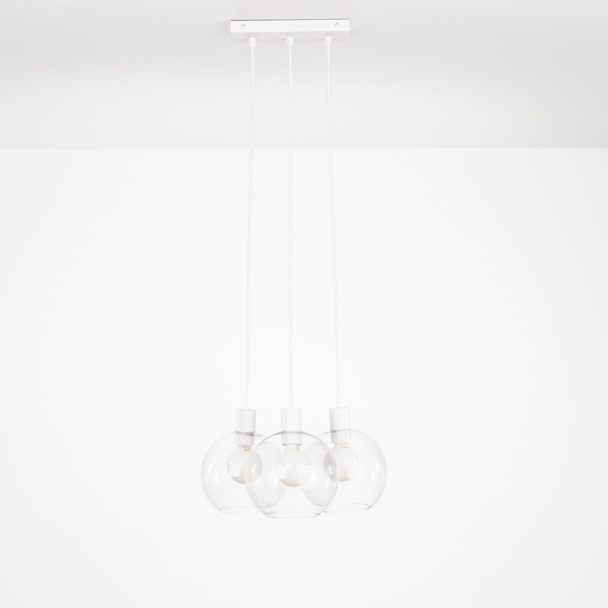 AiO Dash Multiport Chandelier - Glass Globe 3 / White / 8in Clear