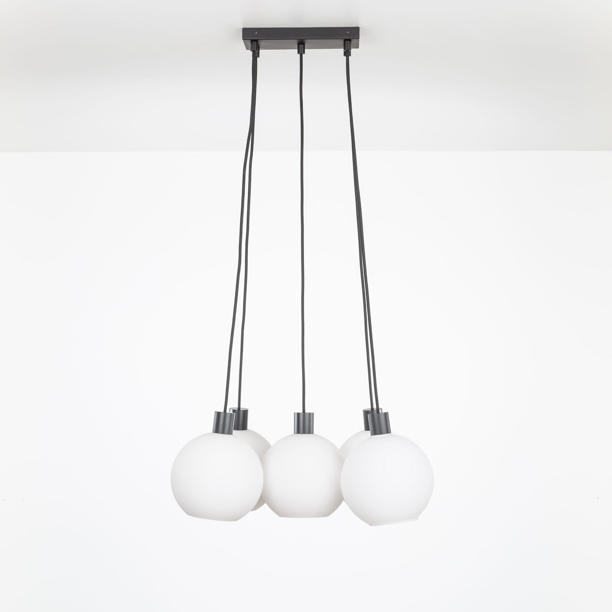 AiO Dash Multiport Chandelier - Glass Globe 5 / Black / 8in Matte White