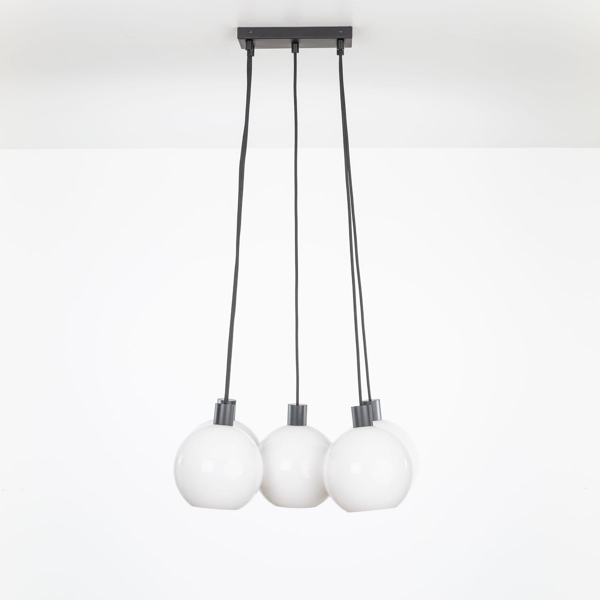 AiO Dash Multiport Chandelier - Glass Globe 5 / Black / 8in Milk