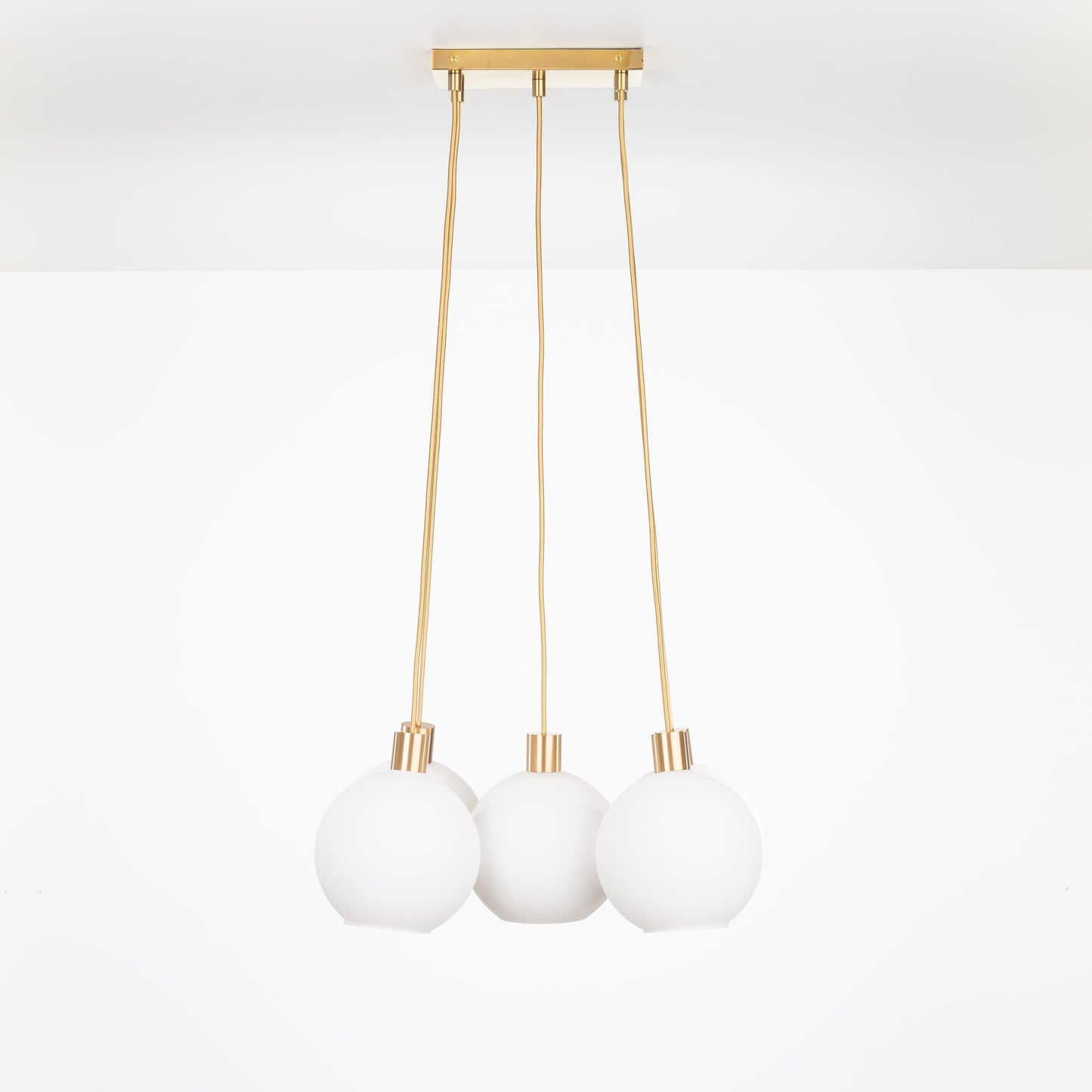 AiO Dash Multiport Chandelier - 8 Inch Glass Globe