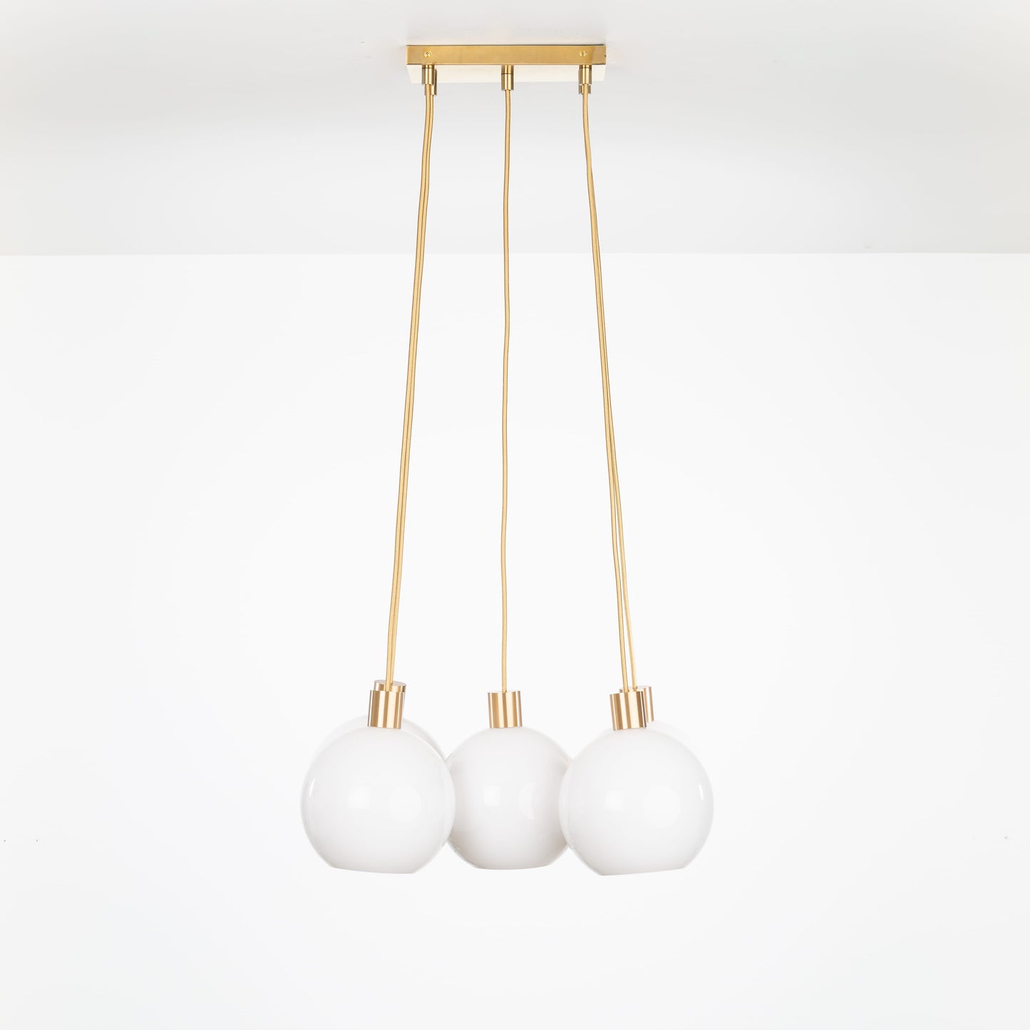 AiO Dash Multiport Chandelier - 8 Inch Glass Globe
