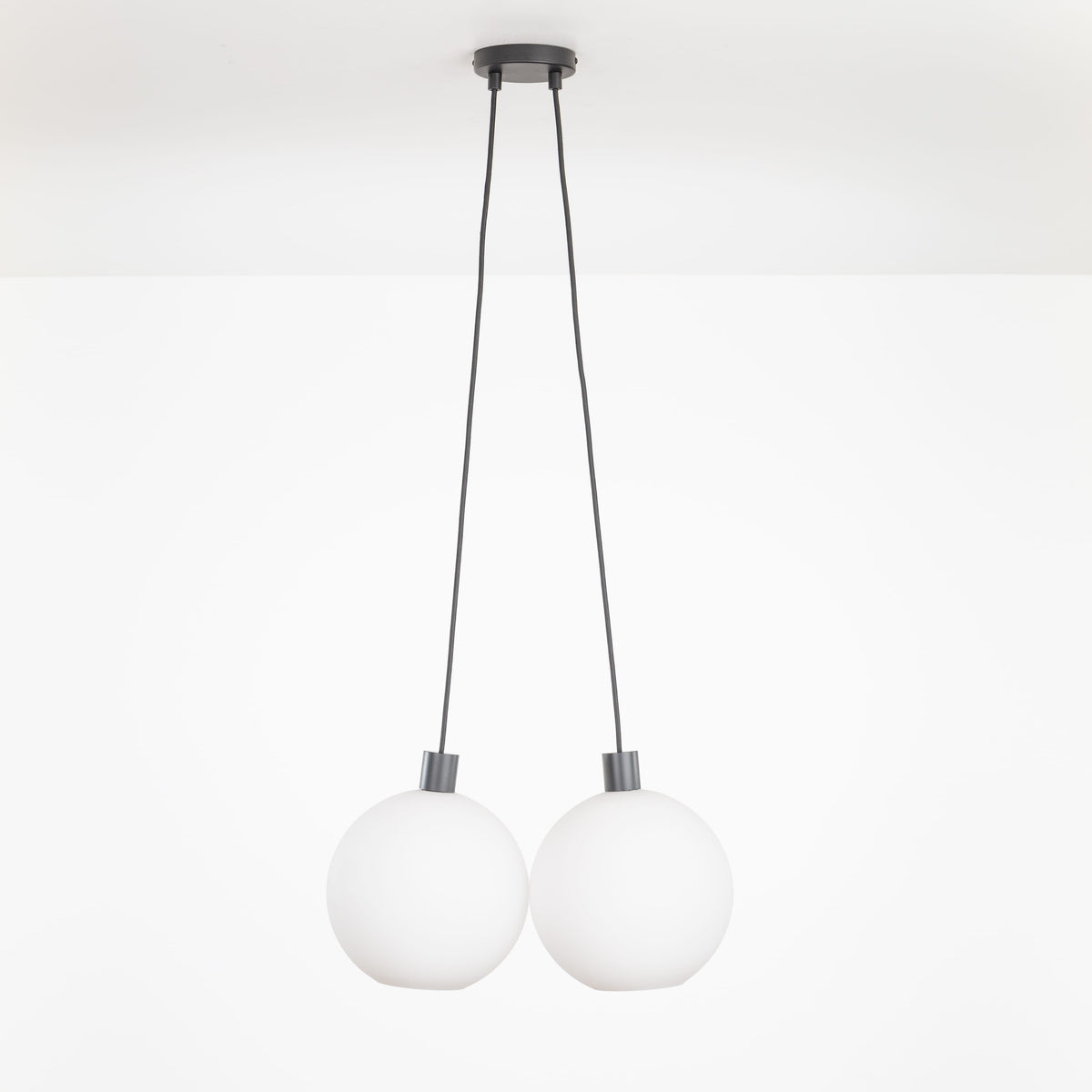 AiO Dot Multiport Chandelier - Glass Globe 2 / Black / 10in Matte White