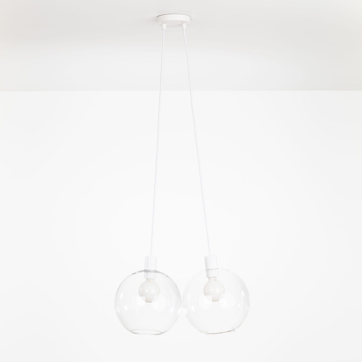 AiO Dot Multiport Chandelier - Glass Globe 2 / White / 10in Clear