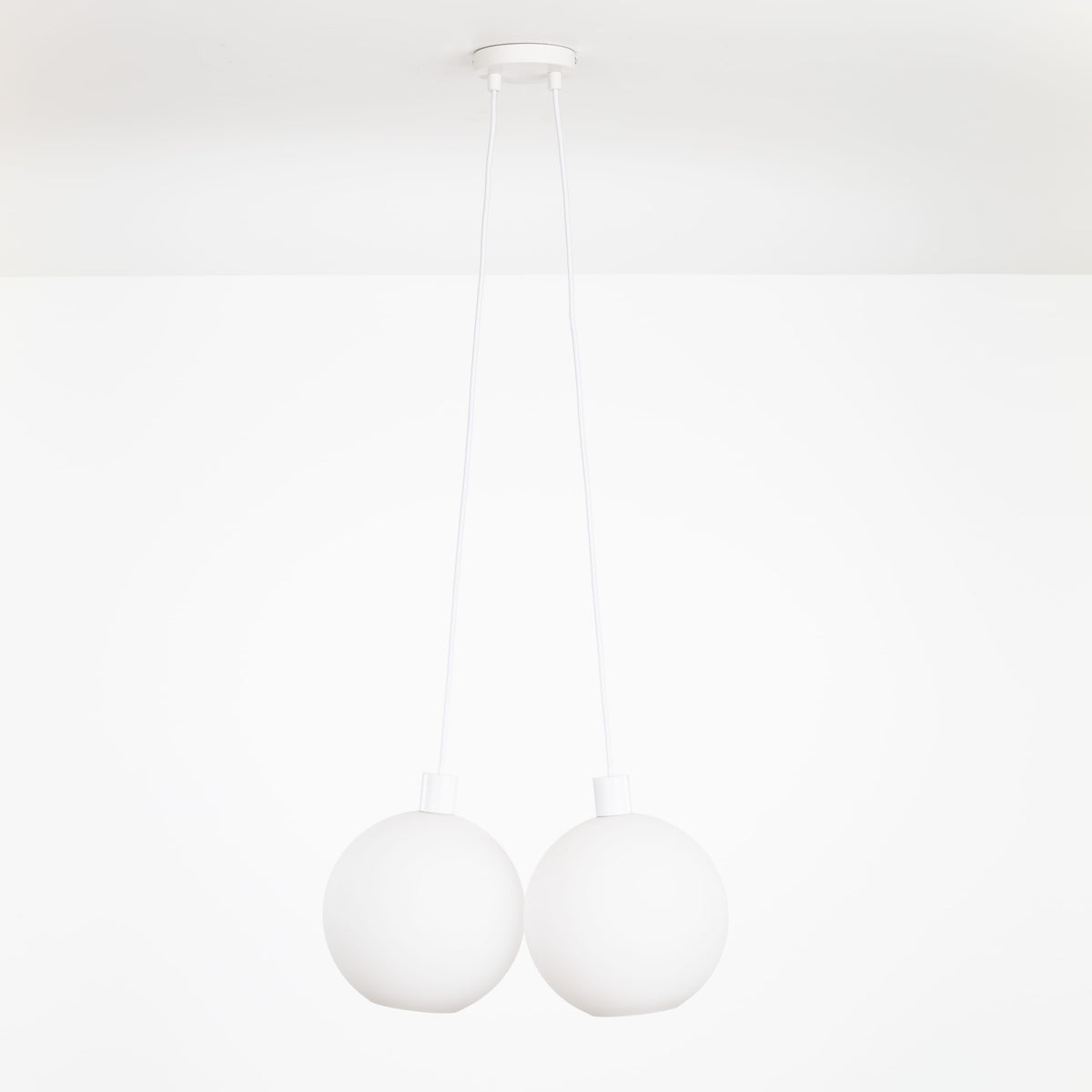 AiO Dot Multiport Chandelier - Glass Globe 2 / White / 10in Matte White