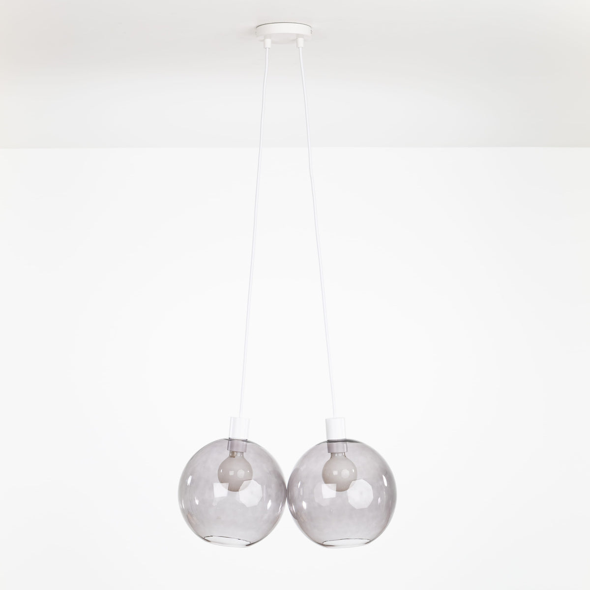 AiO Dot Multiport Chandelier - Glass Globe 2 / White / 10in Smoke