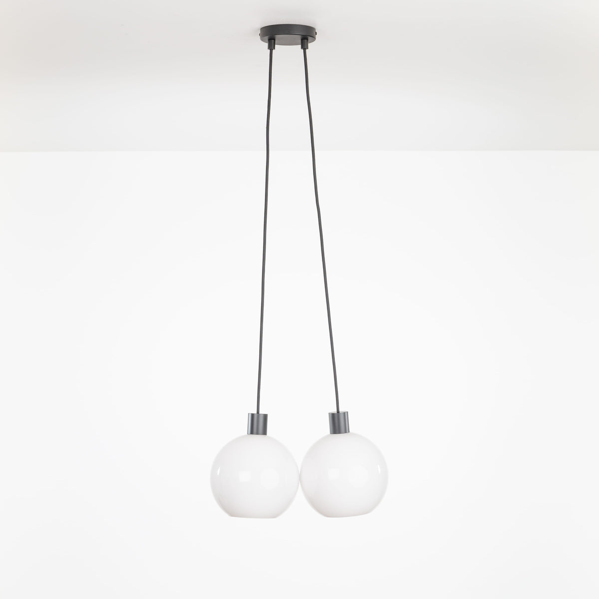 AiO Dot Multiport Chandelier - Glass Globe 2 / Black / 8in Milk