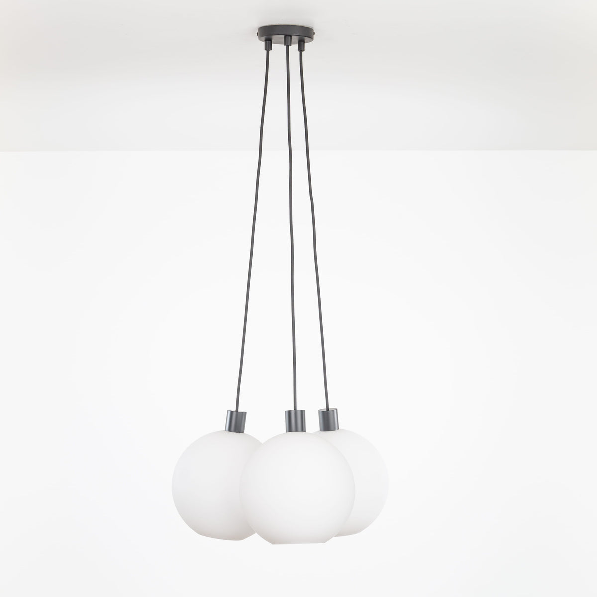 AiO Dot Multiport Chandelier - Glass Globe 3 / Black / 10in Matte White