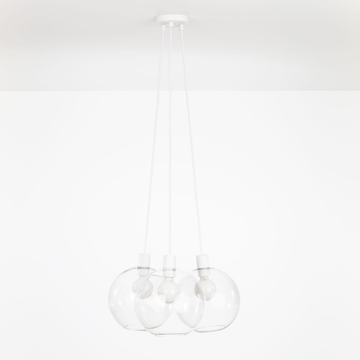 AiO Dot Multiport Chandelier - Glass Globe 3 / White / 10in Clear
