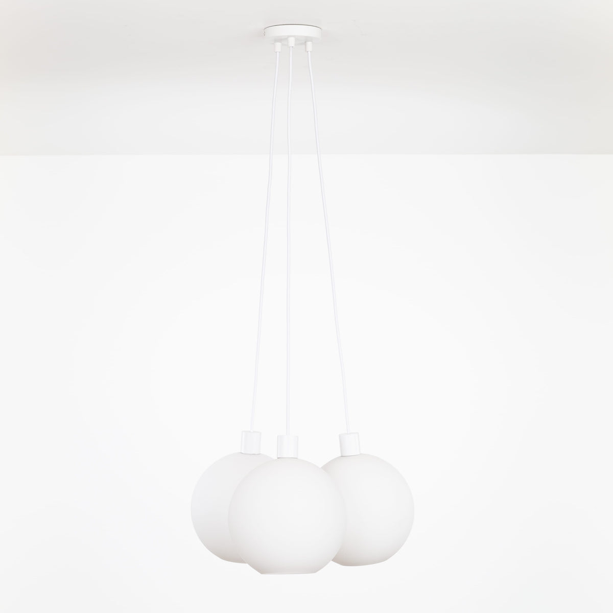 AiO Dot Multiport Chandelier - Glass Globe 3 / White / 10in Matte White