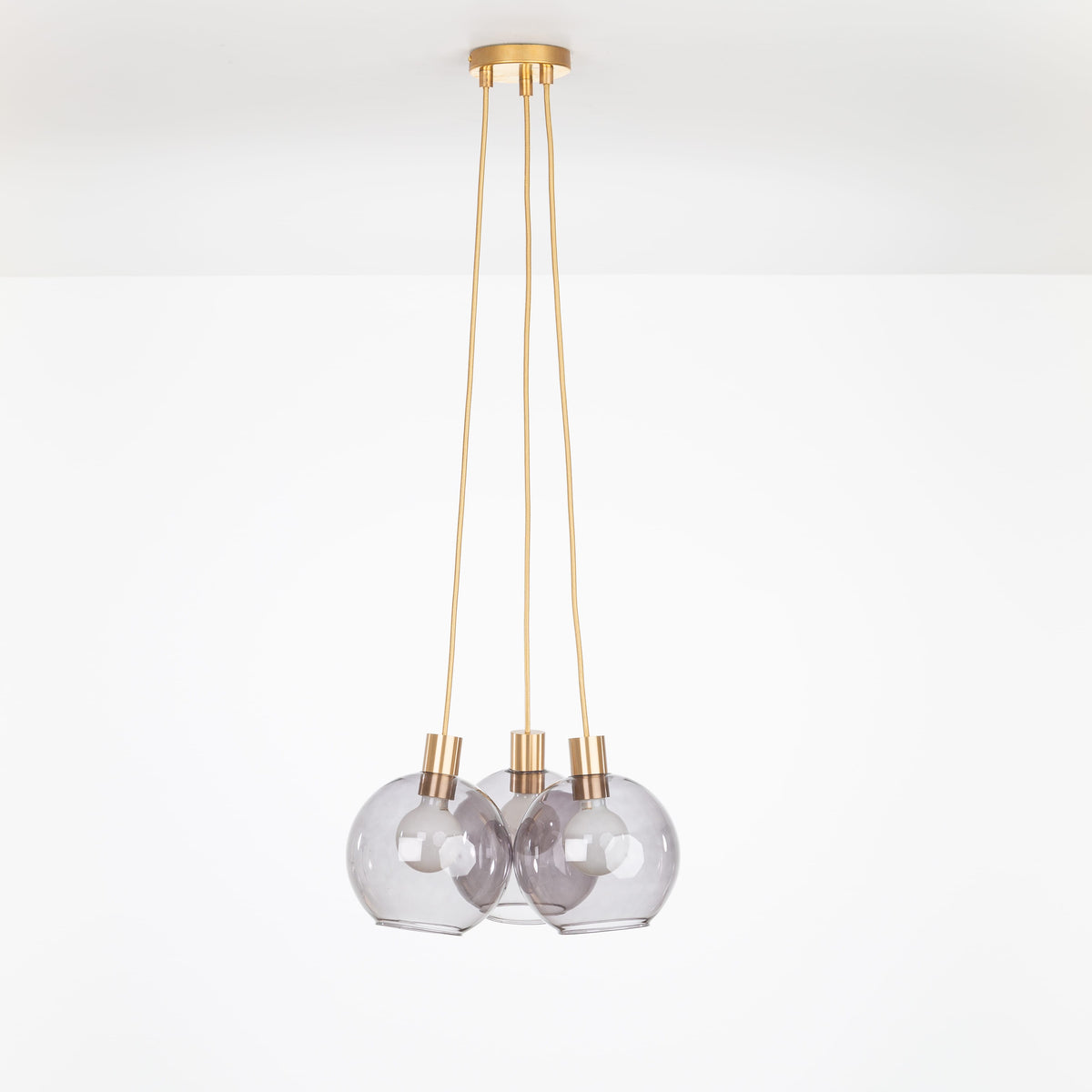 AiO Dot Multiport Chandelier - Glass Globe 3 / Brass / 8in Smoke