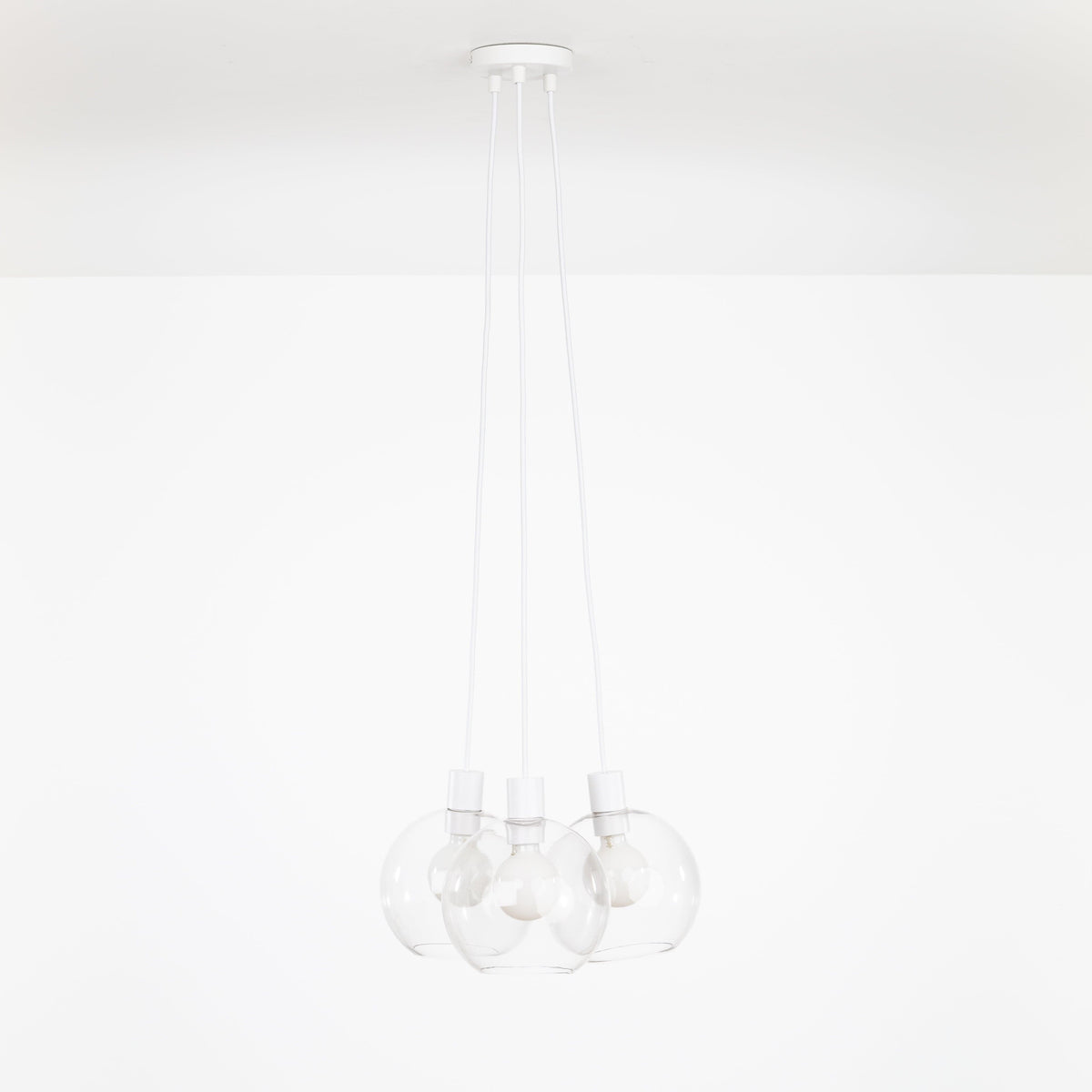 AiO Dot Multiport Chandelier - Glass Globe 3 / White / 8in Clear