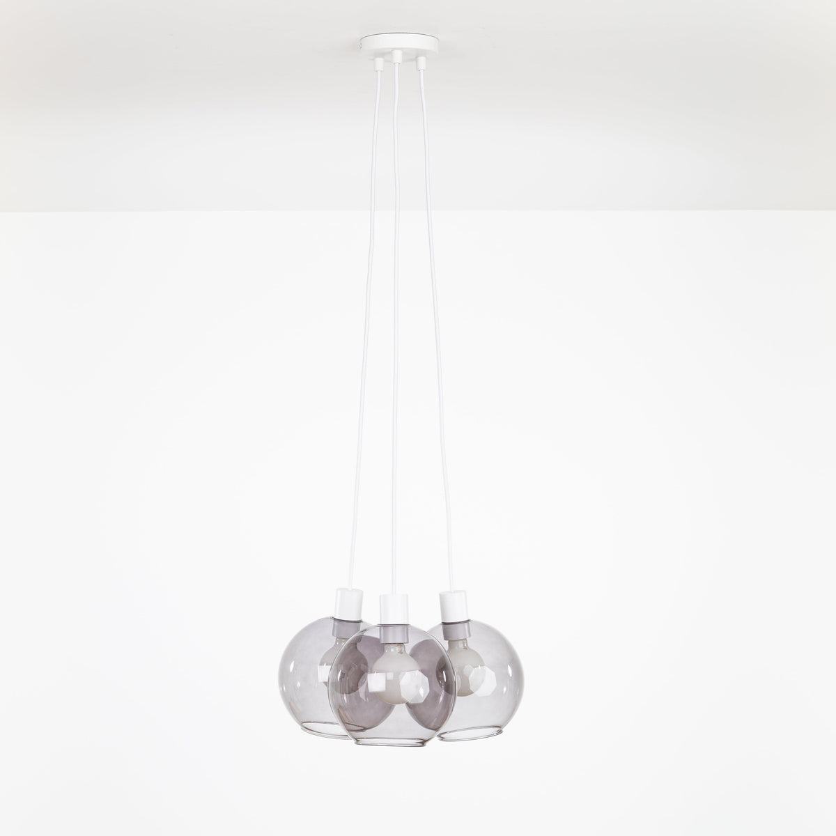 AiO Dot Multiport Chandelier - Glass Globe 3 / White / 8in Smoke