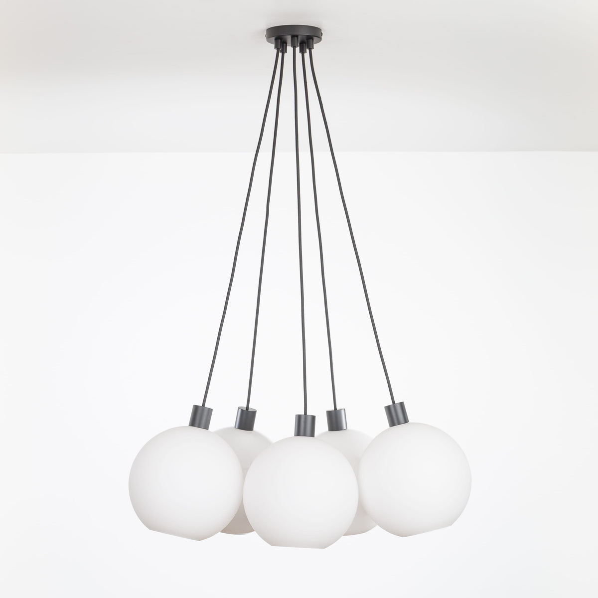 AiO Dot Multiport Chandelier - Glass Globe 5 / Black / 10in Matte White