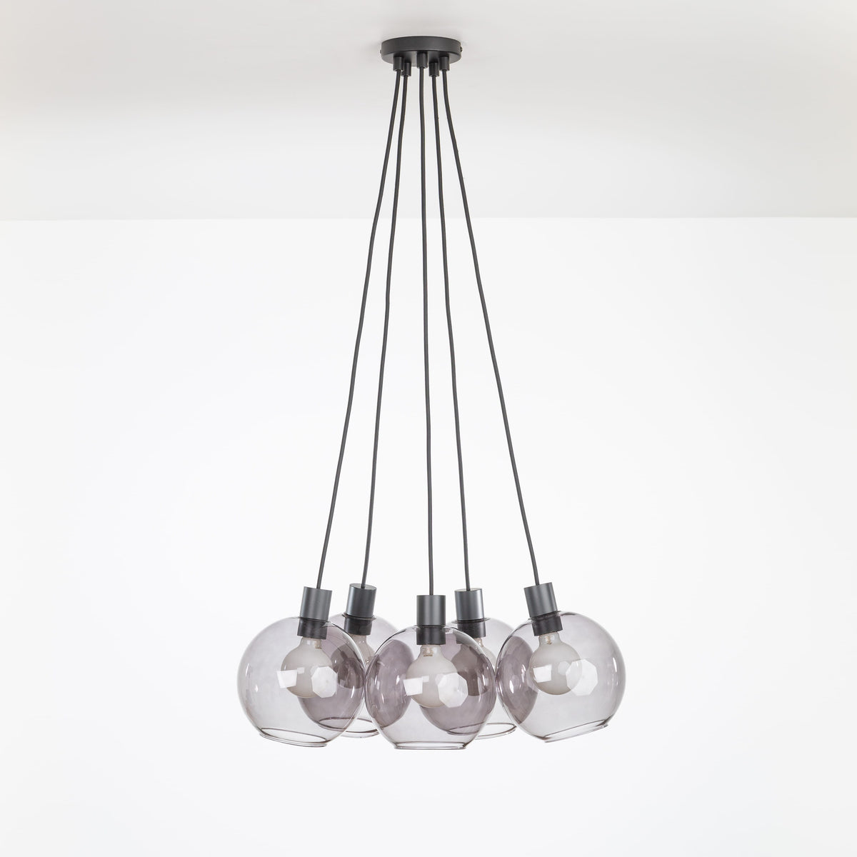 AiO Dot Multiport Chandelier - Glass Globe 5 / Black / 8in Smoke
