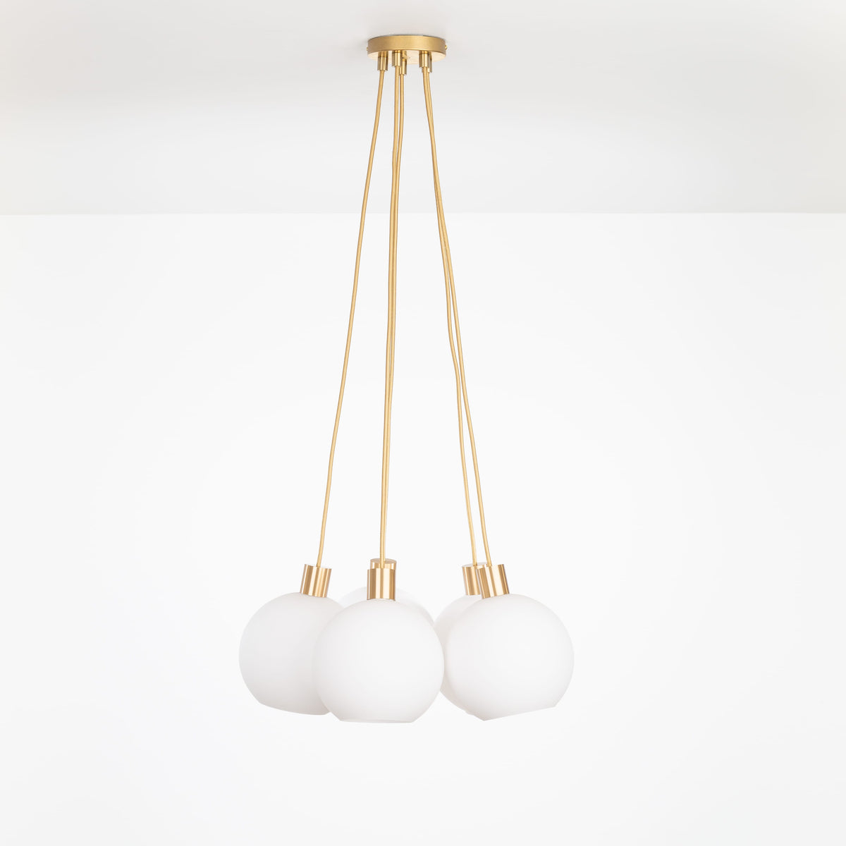 AiO Dot Multiport Chandelier - Glass Globe 5 / Brass / 8in Matte White