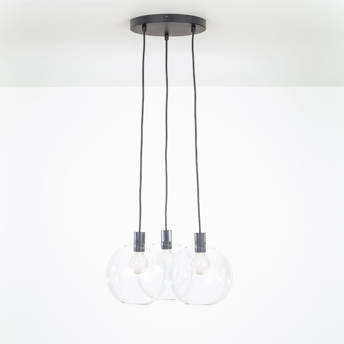 AiO Loop Multiport Chandelier - Glass Globe 3 / Black / 10in Clear