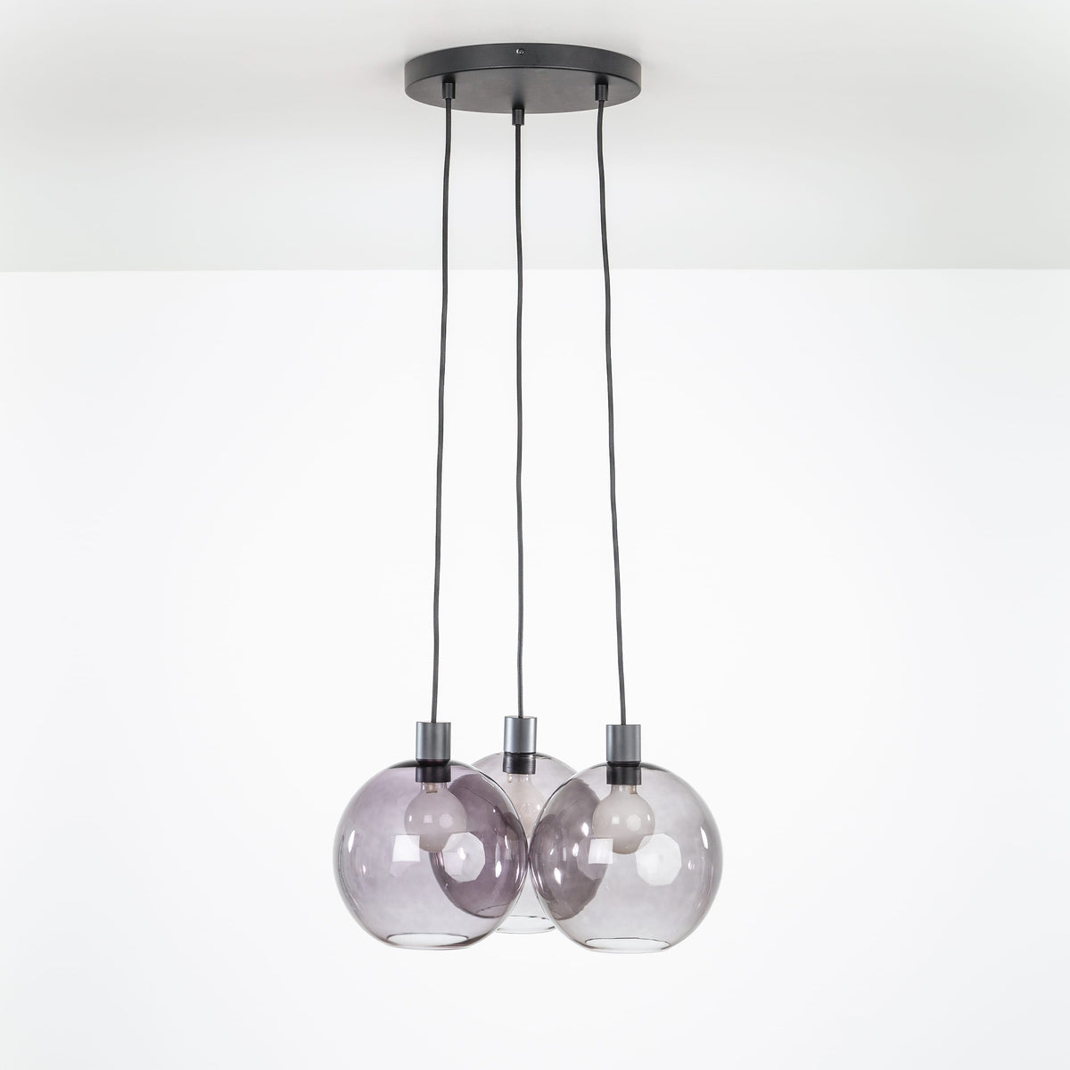 AiO Loop Multiport Chandelier - Glass Globe 3 / Black / 10in Smoke