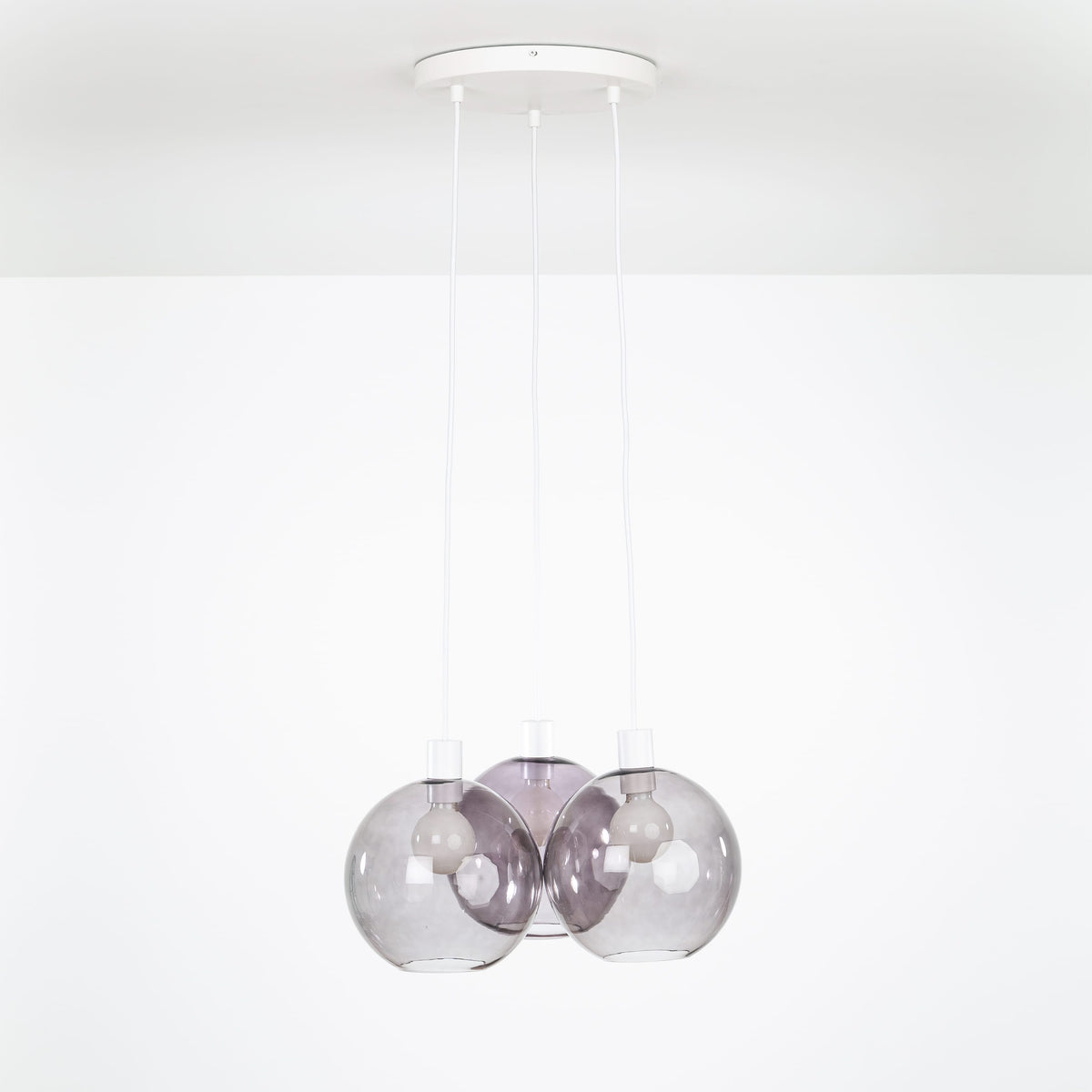 AiO Loop Multiport Chandelier - Glass Globe 3 / White / 10in Smoke