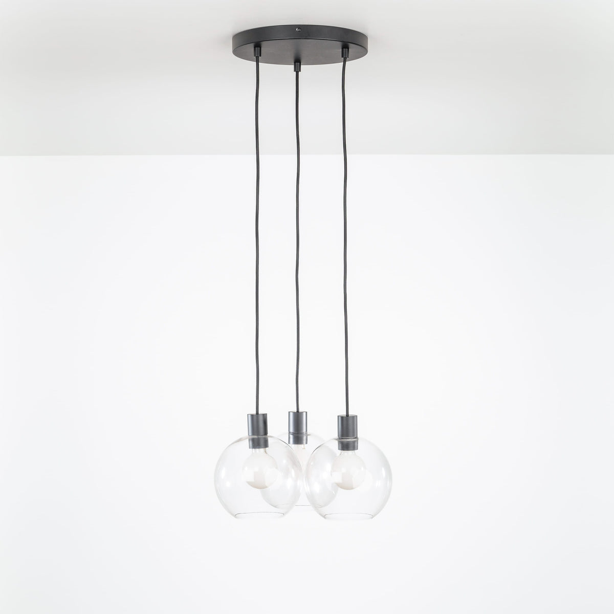 AiO Loop Multiport Chandelier - Glass Globe 3 / Black / 8in Clear
