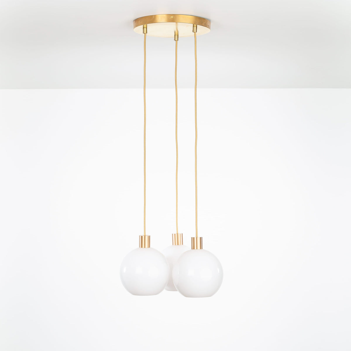 AiO Loop Multiport Chandelier - Glass Globe 3 / Brass / 8in Milk