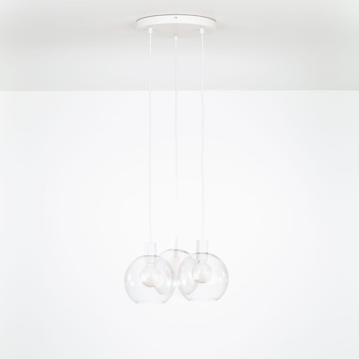 AiO Loop Multiport Chandelier - Glass Globe 3 / White / 8in Clear