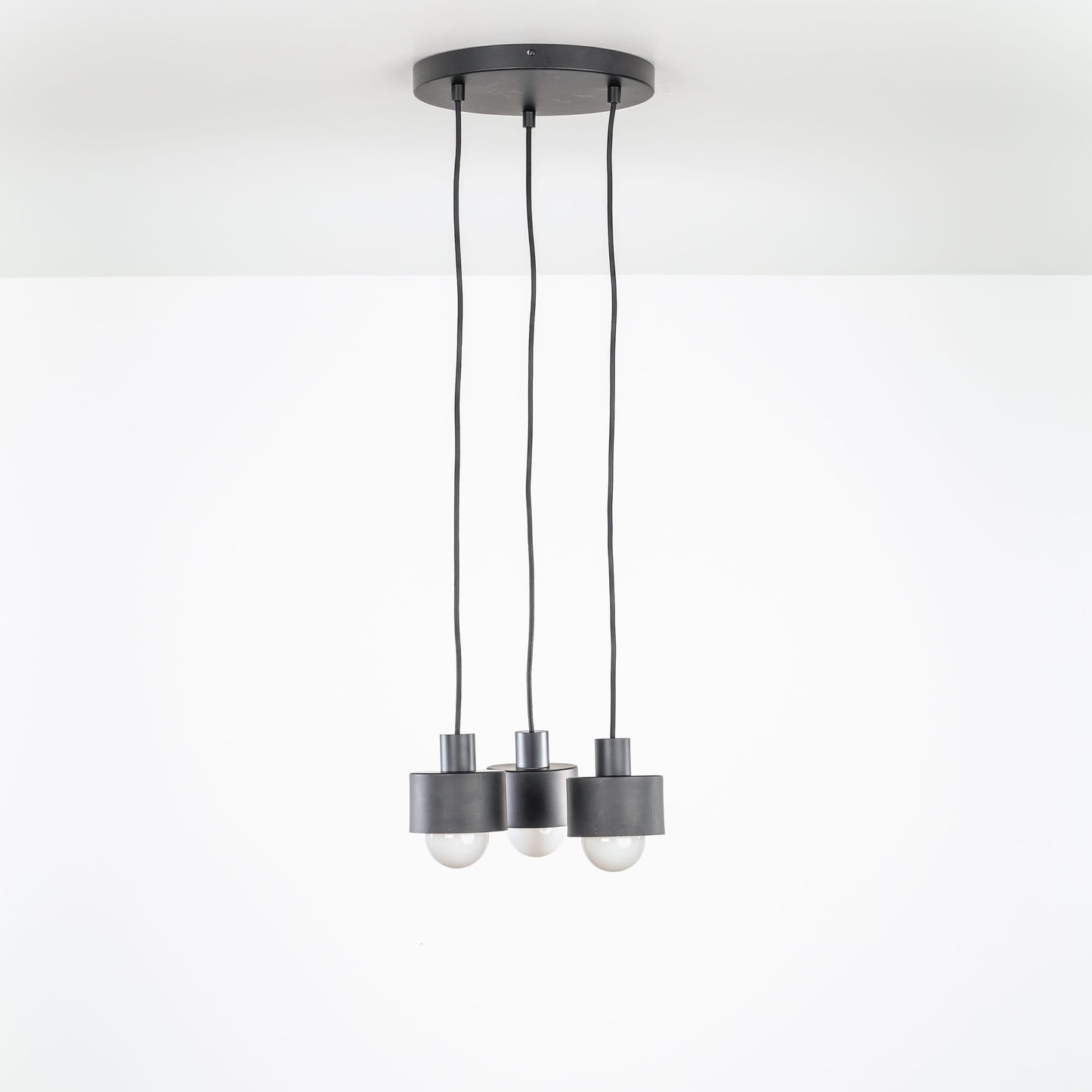 AiO Loop Multiport Puck Chandelier