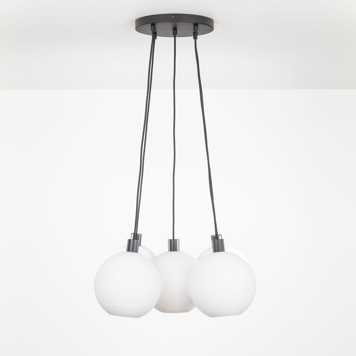 AiO Loop Multiport Chandelier - Glass Globe 5 / Black / 10in Matte White