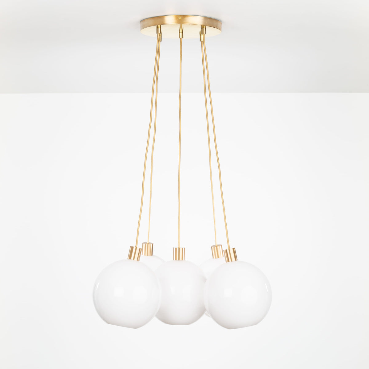 AiO Loop Multiport Chandelier - Glass Globe 5 / Brass / 10in Milk