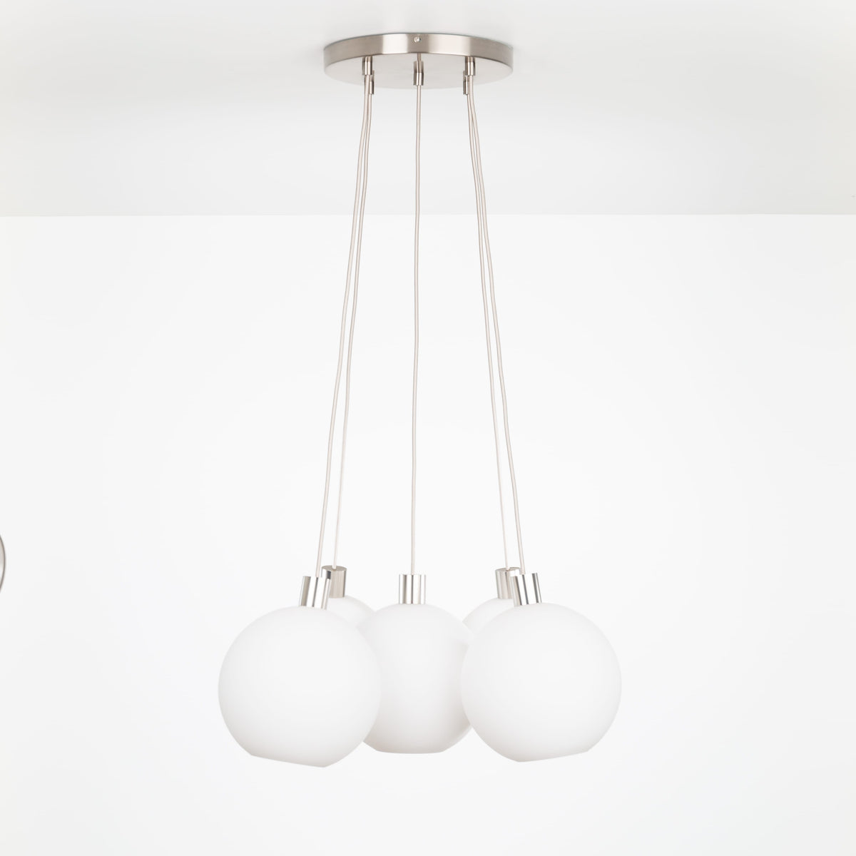 AiO Loop Multiport Chandelier - Glass Globe 5 / Nickel / 10in Matte White