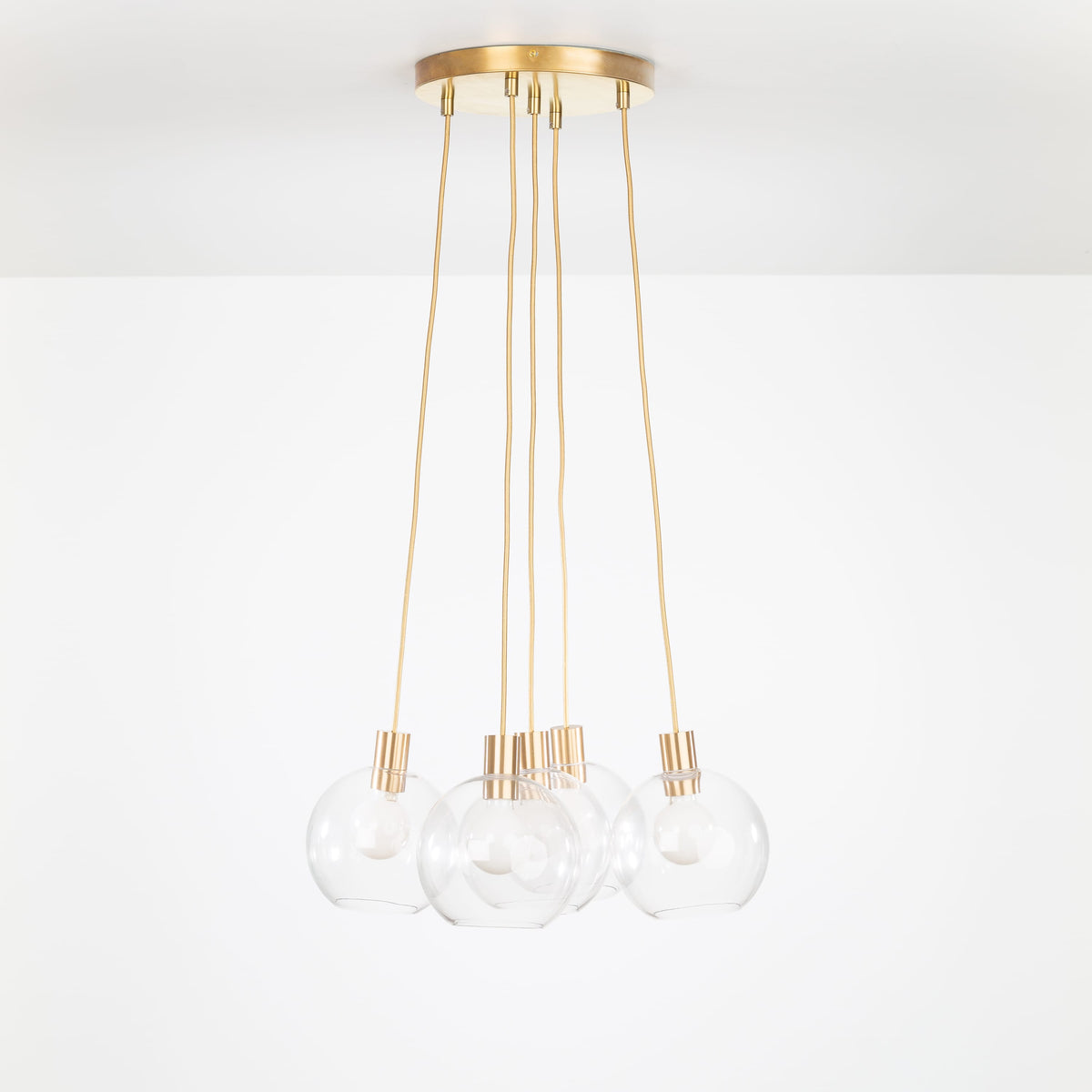 AiO Loop Multiport Chandelier - Glass Globe 5 / Brass / 8in Clear