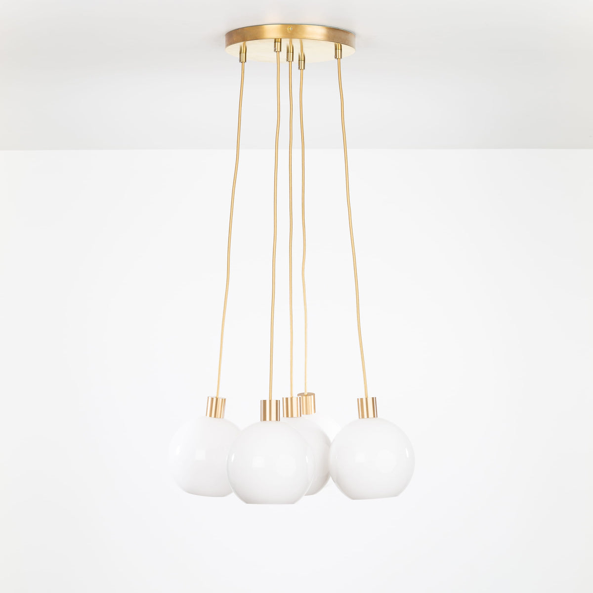 AiO Loop Multiport Chandelier - Glass Globe 5 / Brass / 8in Milk