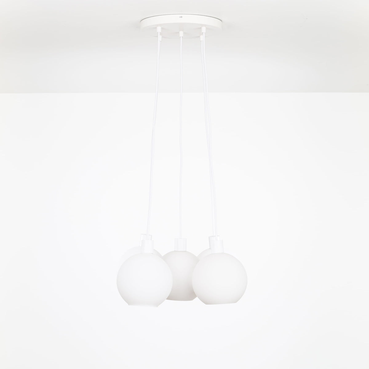 AiO Loop Multiport Chandelier - Glass Globe 5 / White / 8in Matte White