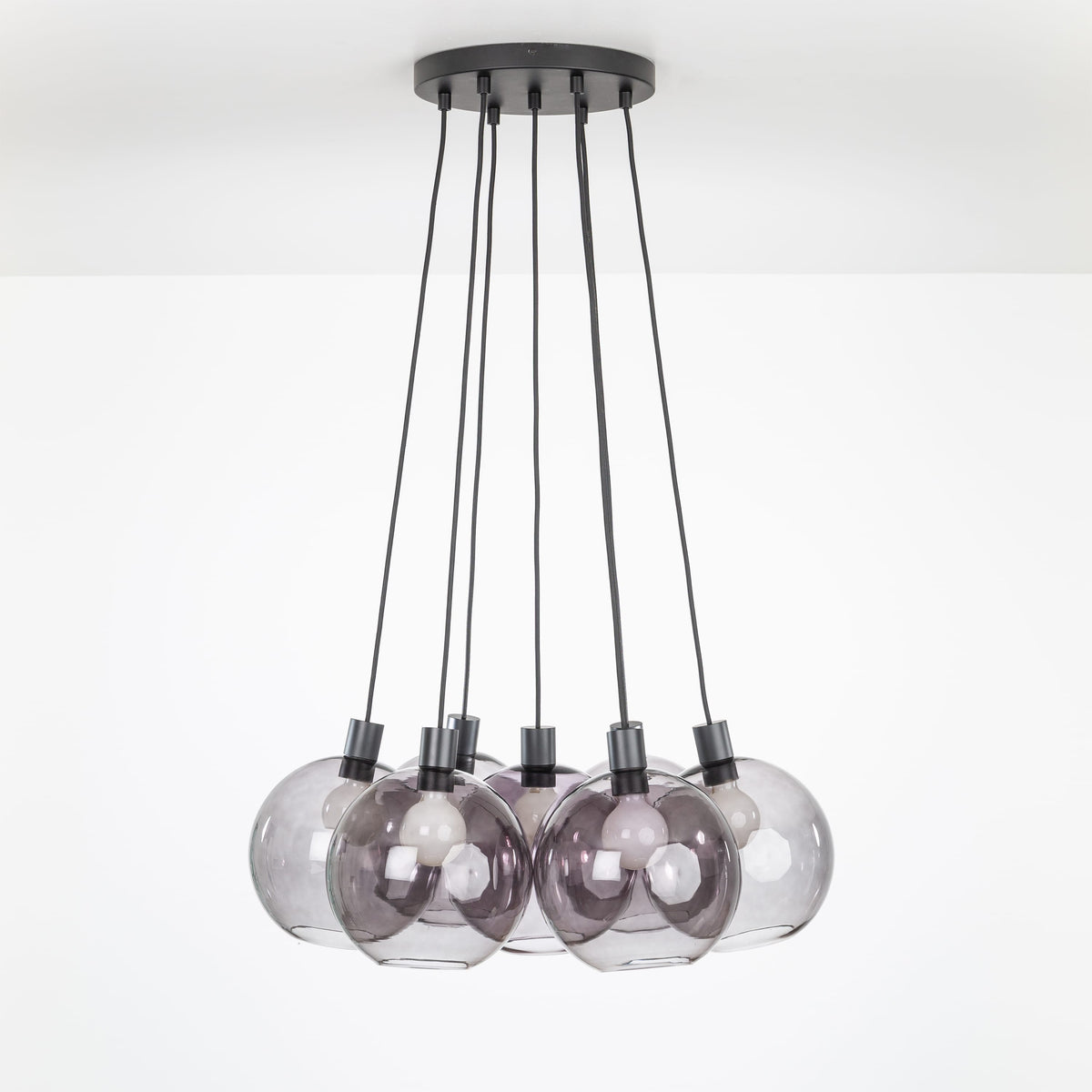 AiO Loop Multiport Chandelier - Glass Globe 7 / Black / 10in Smoke