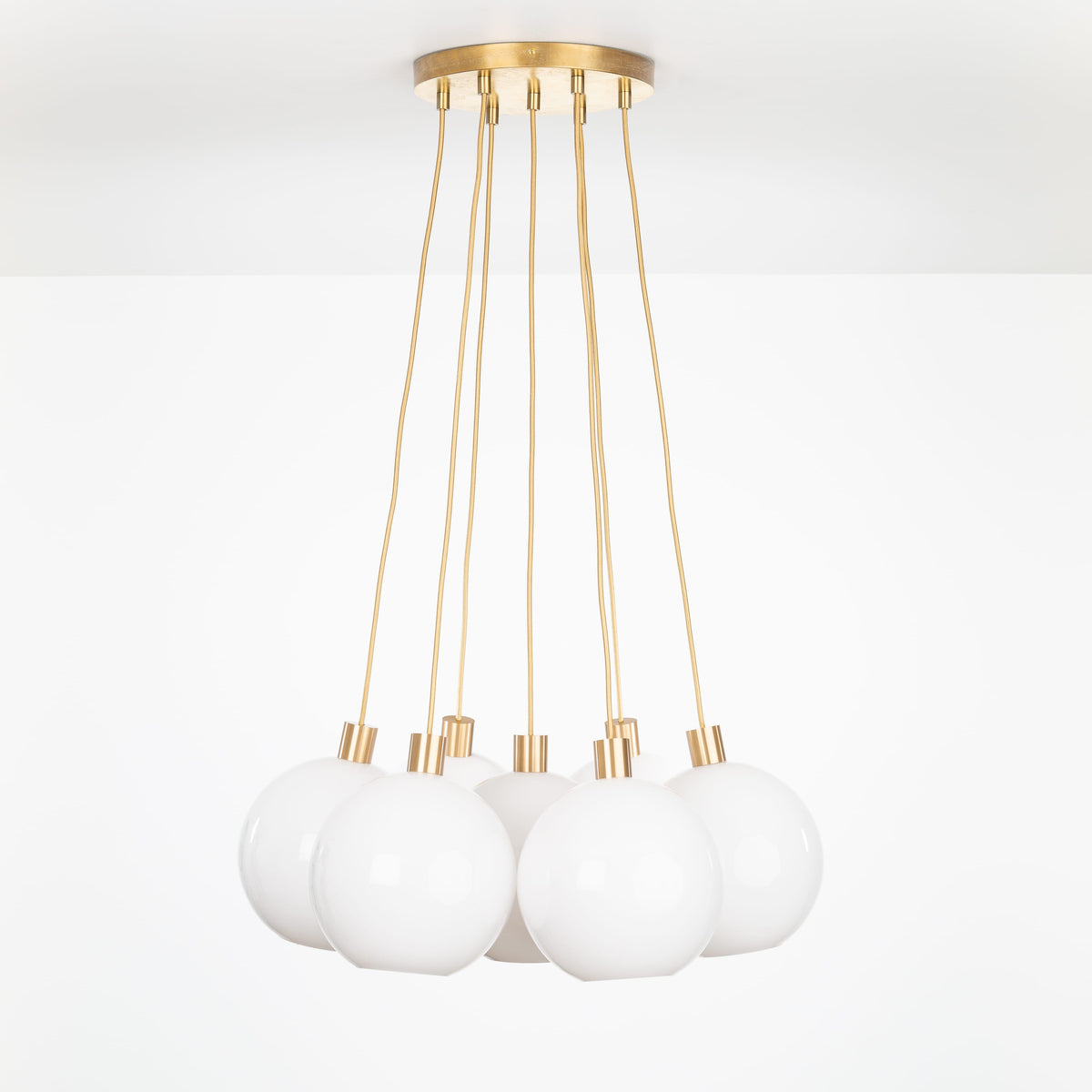 AiO Loop Multiport Chandelier - Glass Globe 7 / Brass / 10in Milk