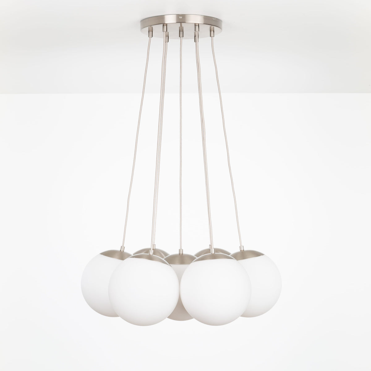 Mod Globe Loop Multiport Chandelier 7 / Nickel / 10in Matte White