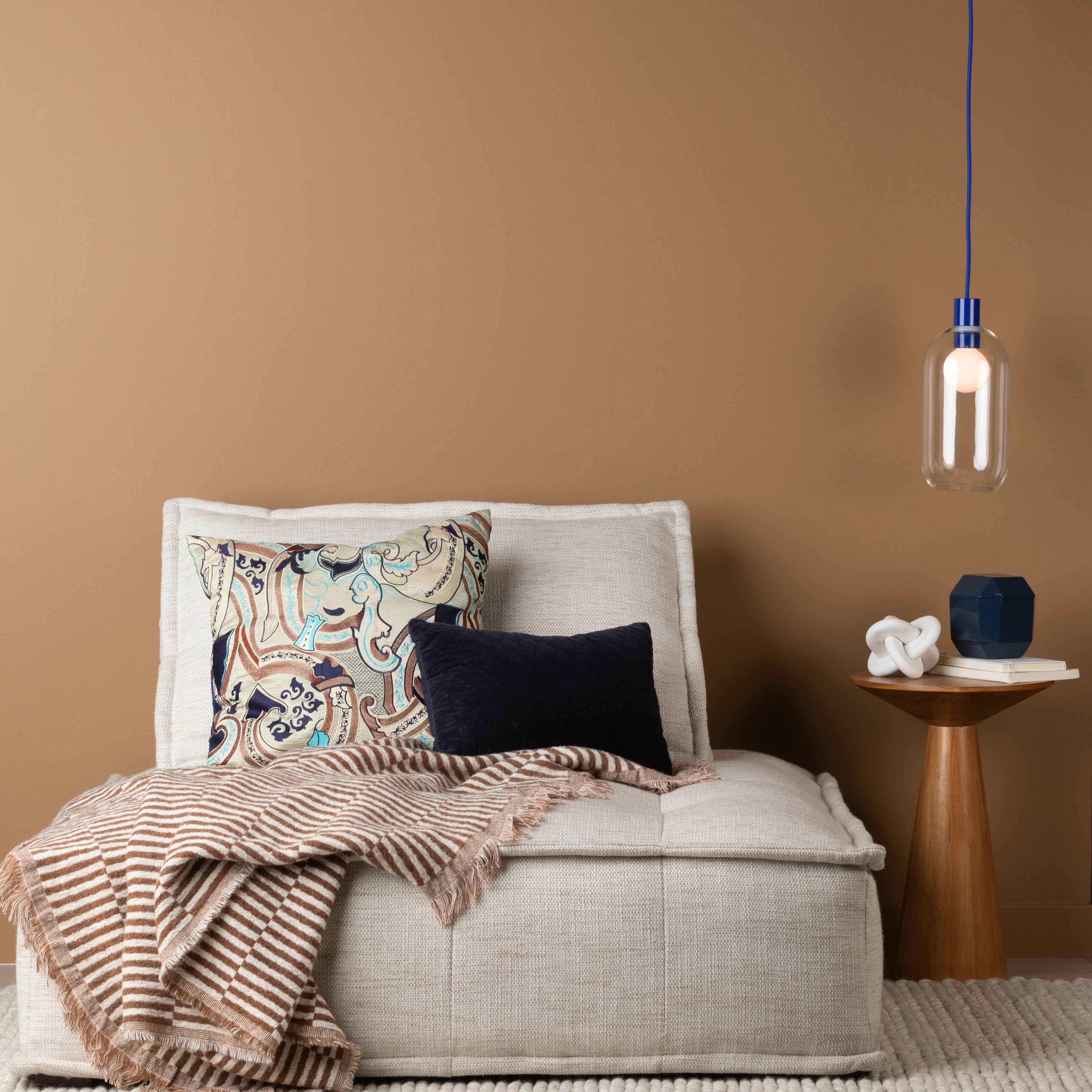 Totally! AiO Pill Plug-In Pendant