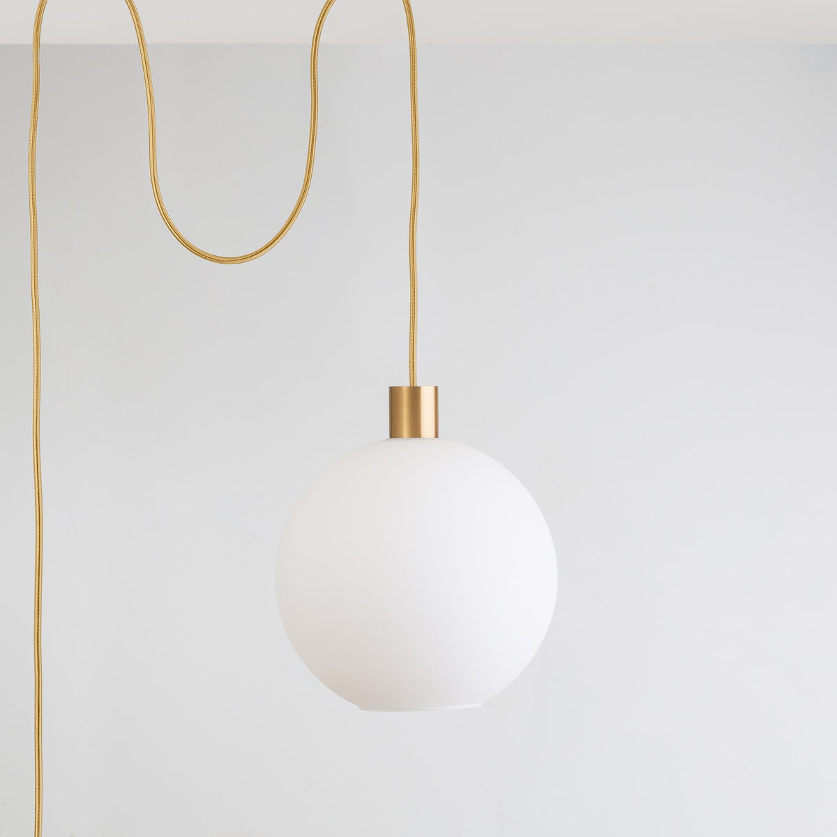 AiO Globe Plug-In Pendant | 6", 8", 10", 12" Satin Brass / Matte White / 10in