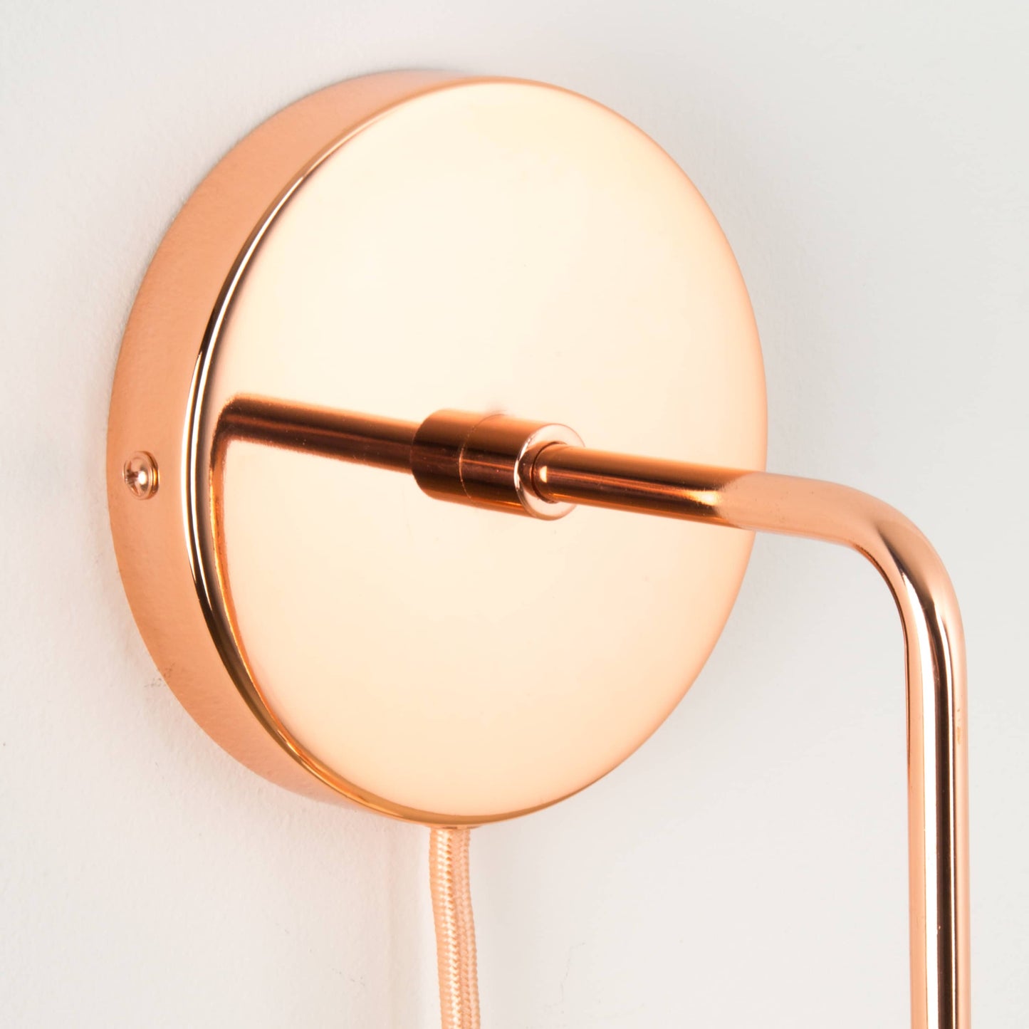 Bend Solo Plug-In Sconce