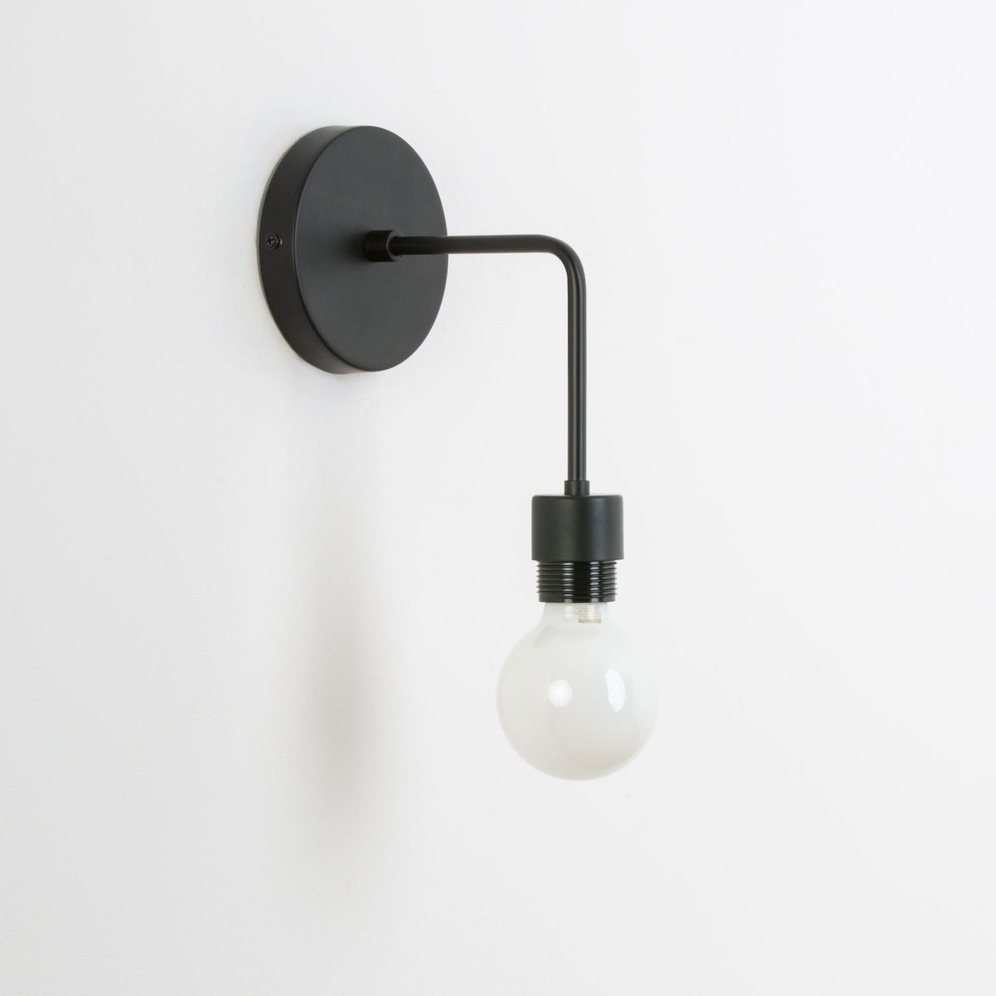 Shade-Ready Bend Solo Sconce