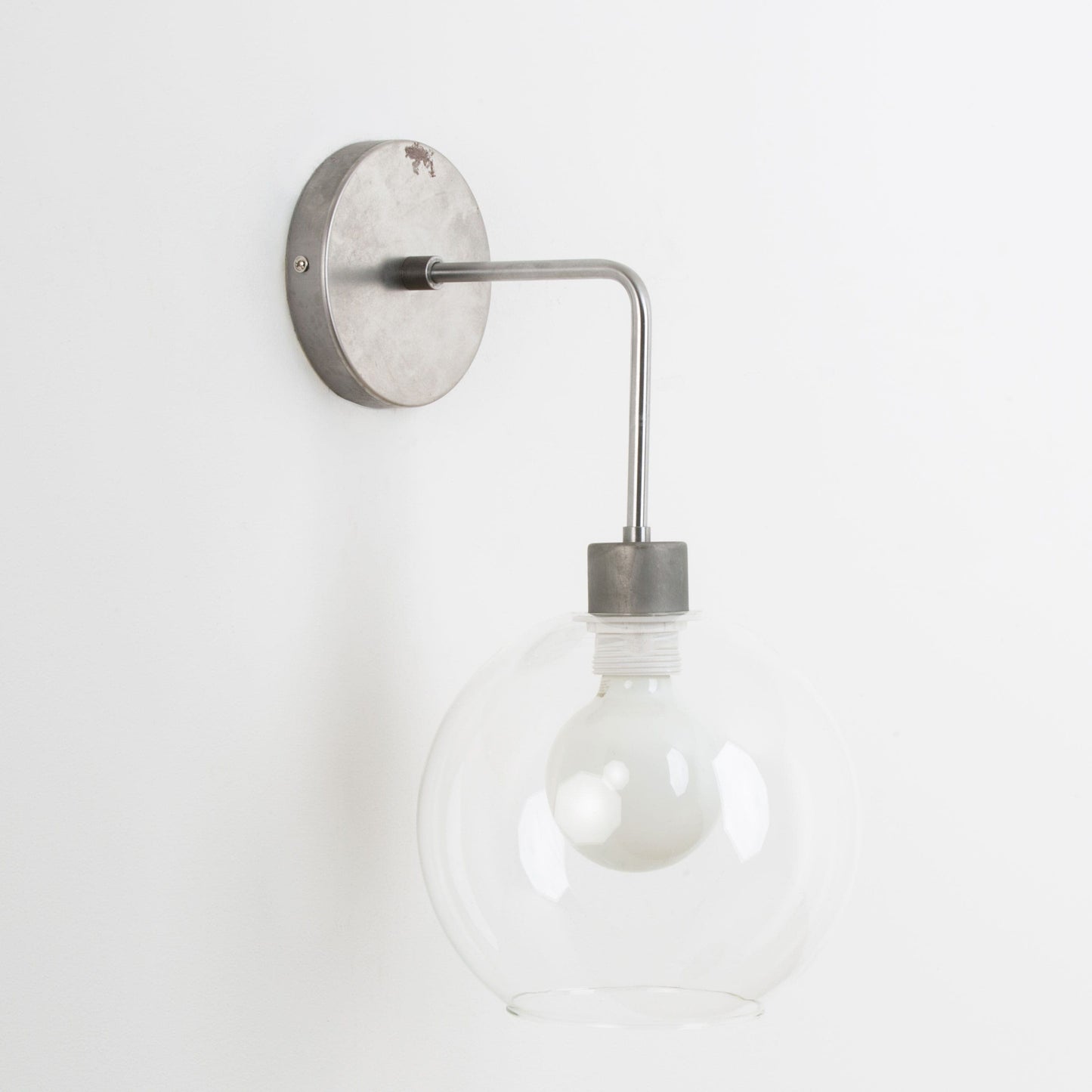 Bend Solo 8in Globe Sconce