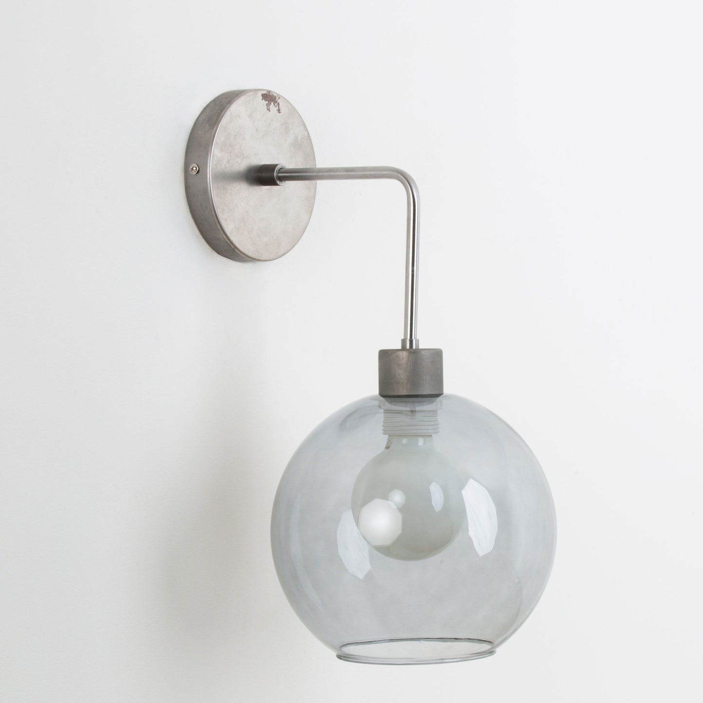 Bend Solo 8in Globe Sconce