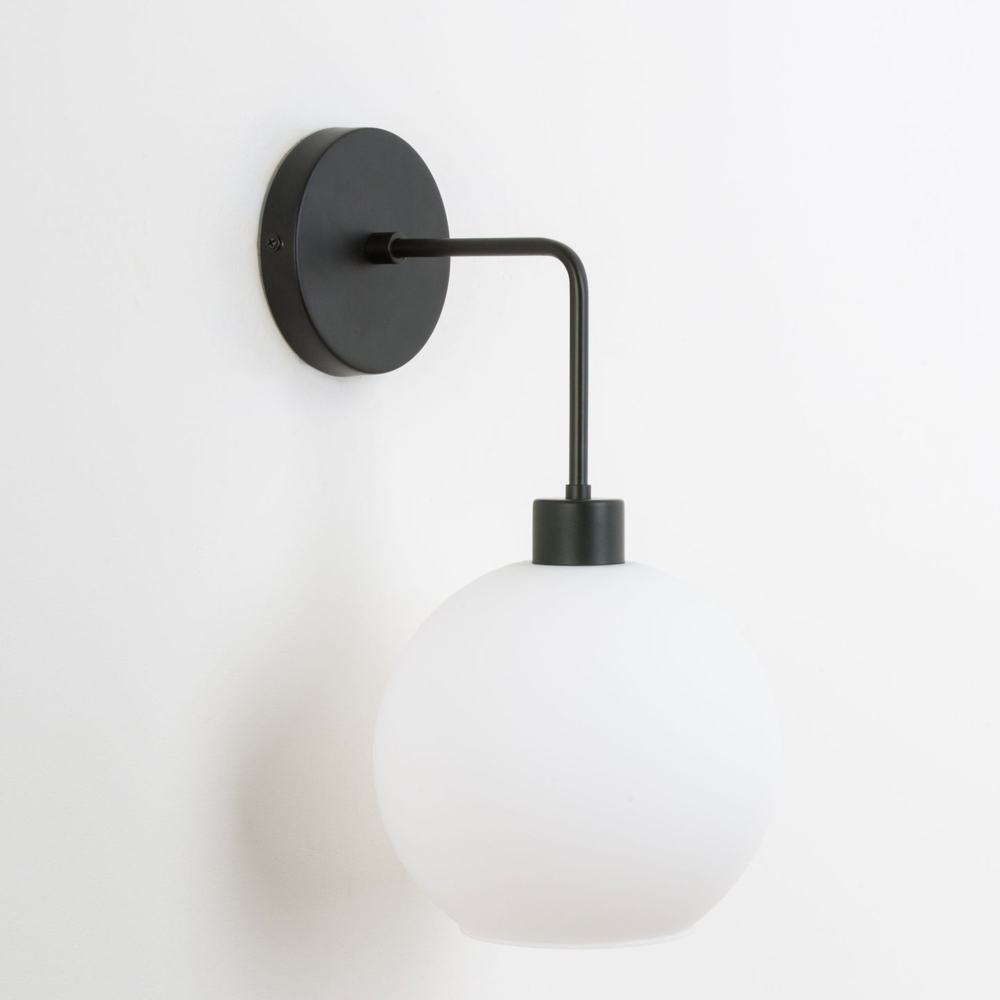 Bend Solo 8in Globe Sconce