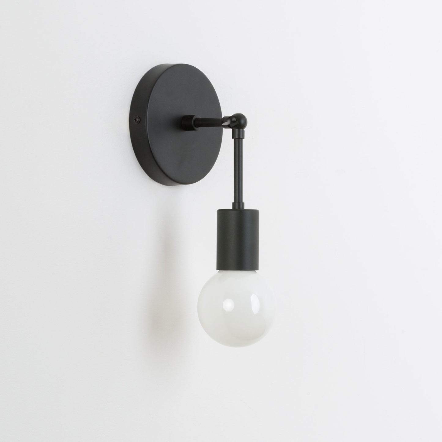 Hinge Solo Sconce