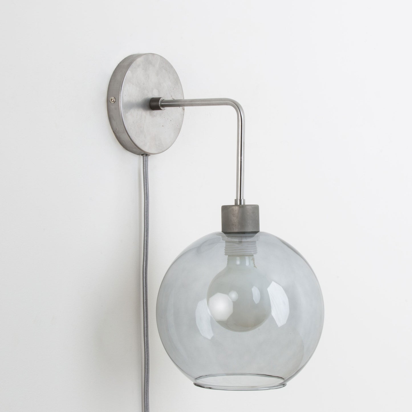 Plug-In Bend Solo 8in Globe Sconce