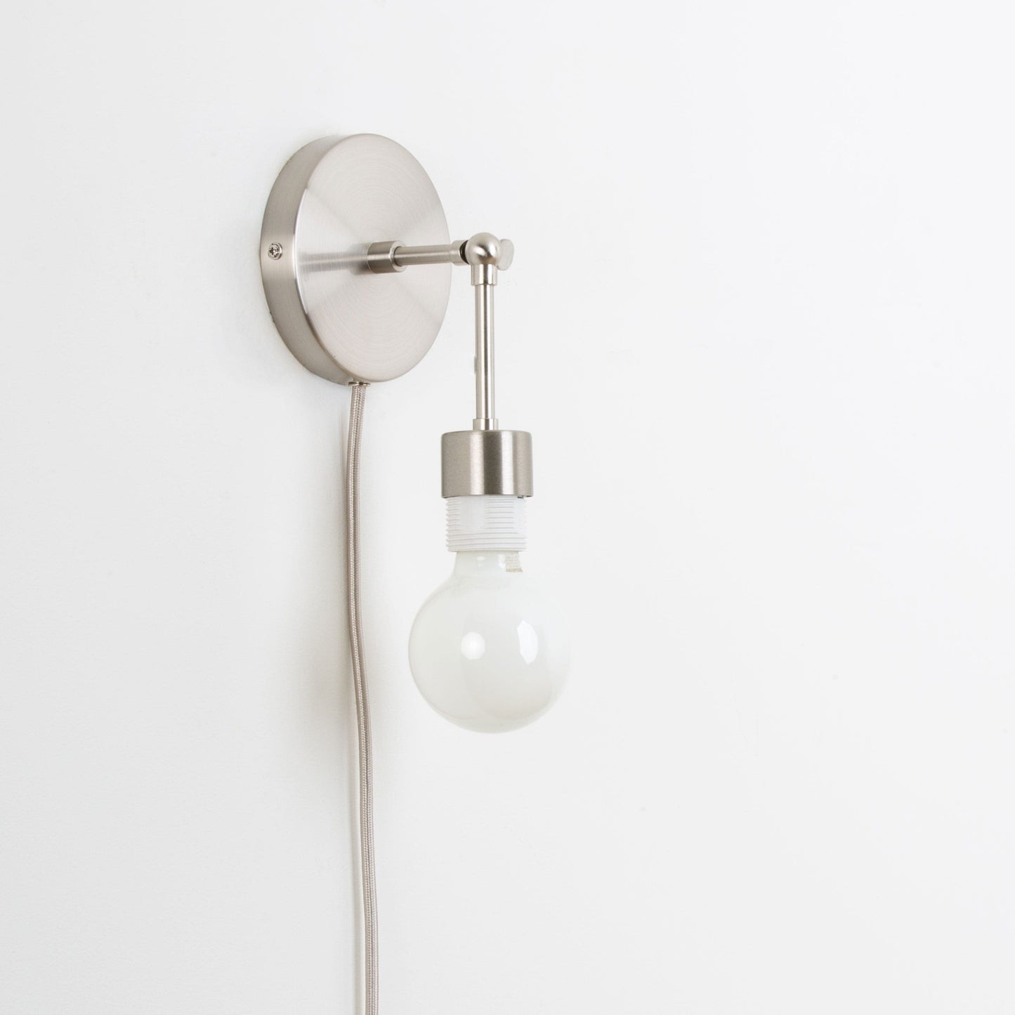 Plug-In Hinge Shade Ready Solo Sconce